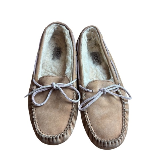 UGG Tan Moccasin Slippers with Plush Lining (fits like 9) - Picture 1 of 7